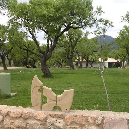 Camping Castillo De Loarre Εξωτερικό φωτογραφία