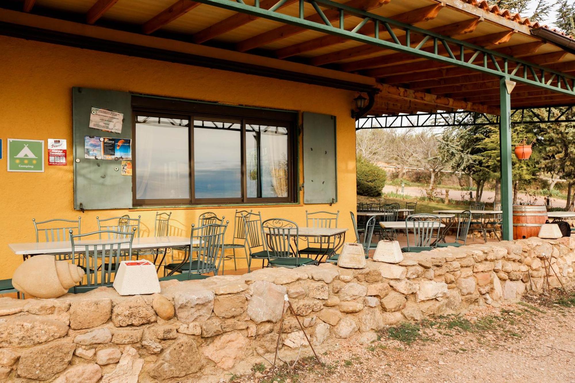 Camping Castillo De Loarre Εξωτερικό φωτογραφία