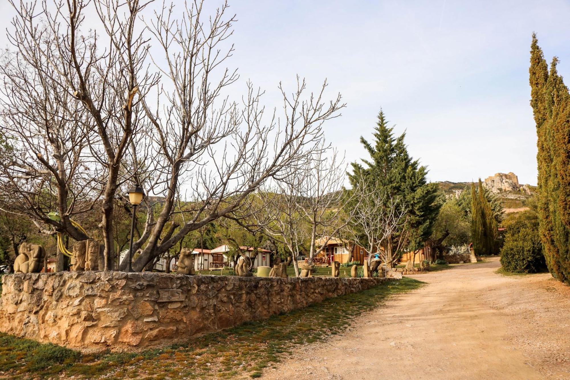 Camping Castillo De Loarre Εξωτερικό φωτογραφία