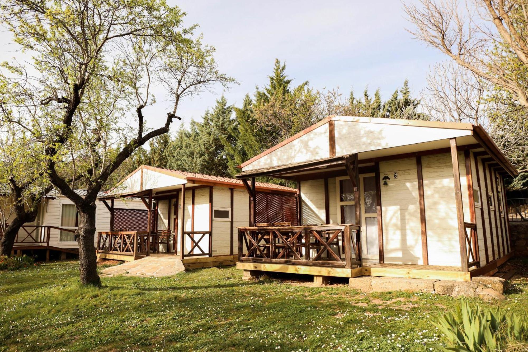 Camping Castillo De Loarre Εξωτερικό φωτογραφία