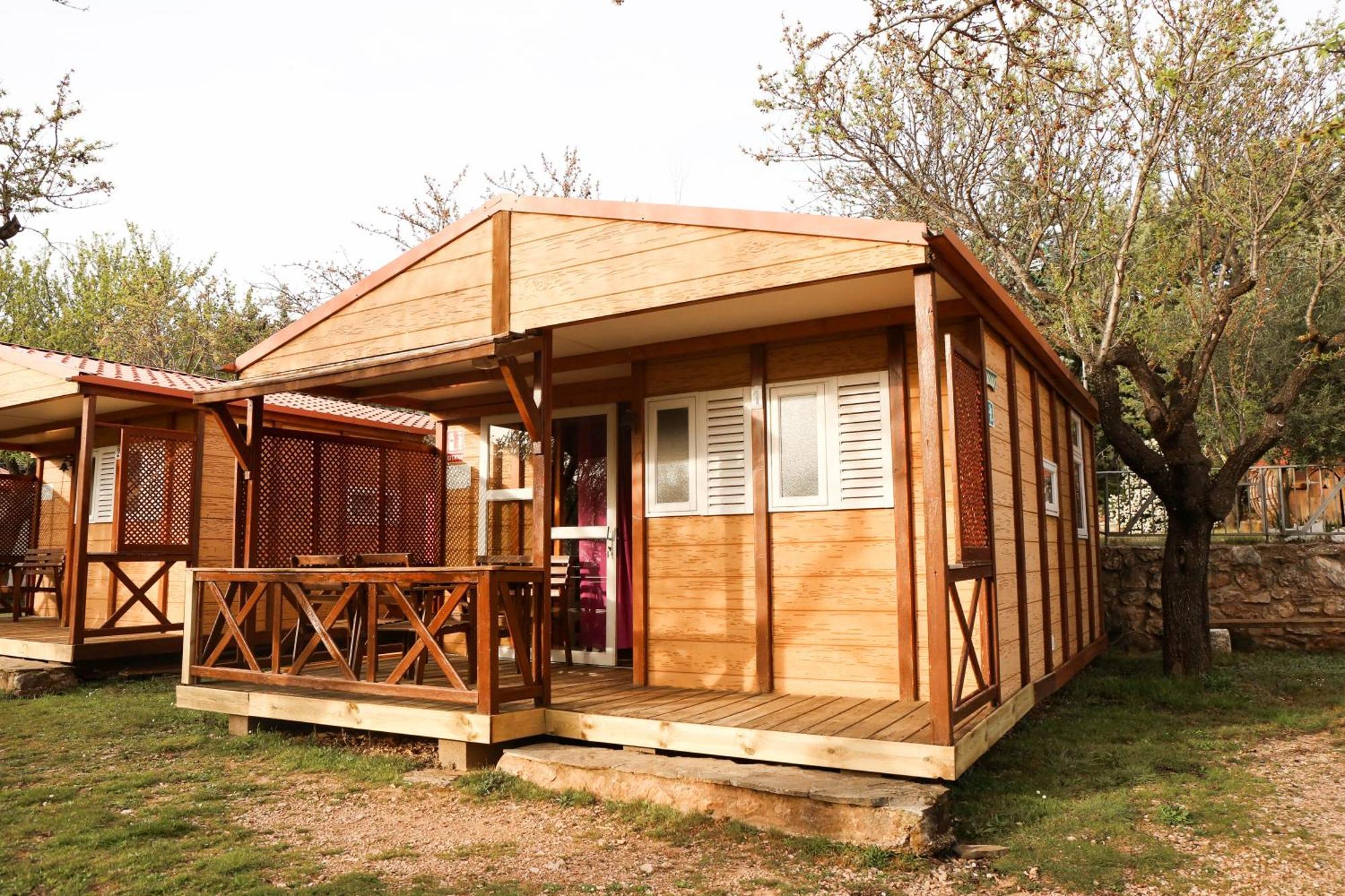 Camping Castillo De Loarre Εξωτερικό φωτογραφία