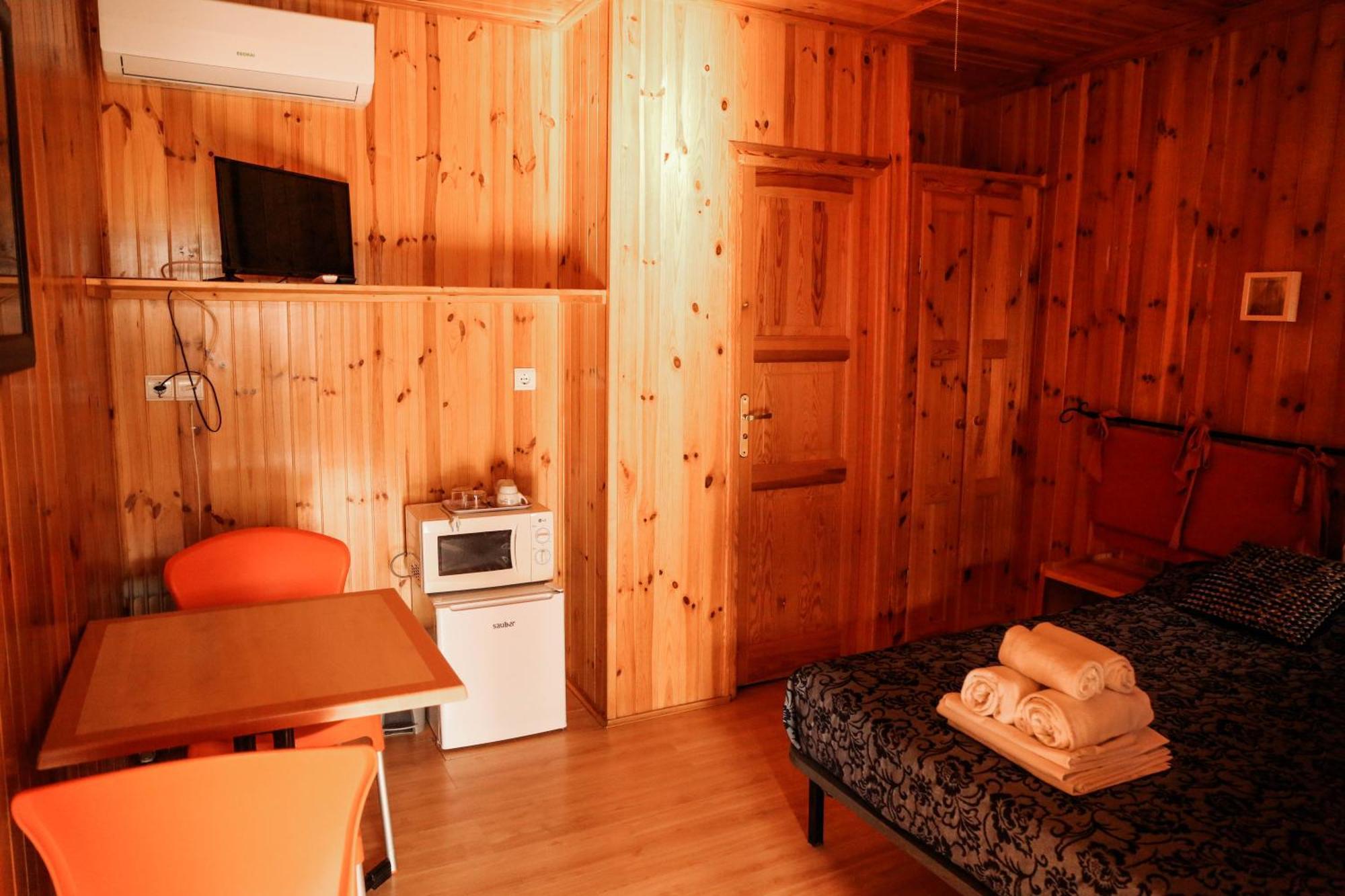 Camping Castillo De Loarre Εξωτερικό φωτογραφία