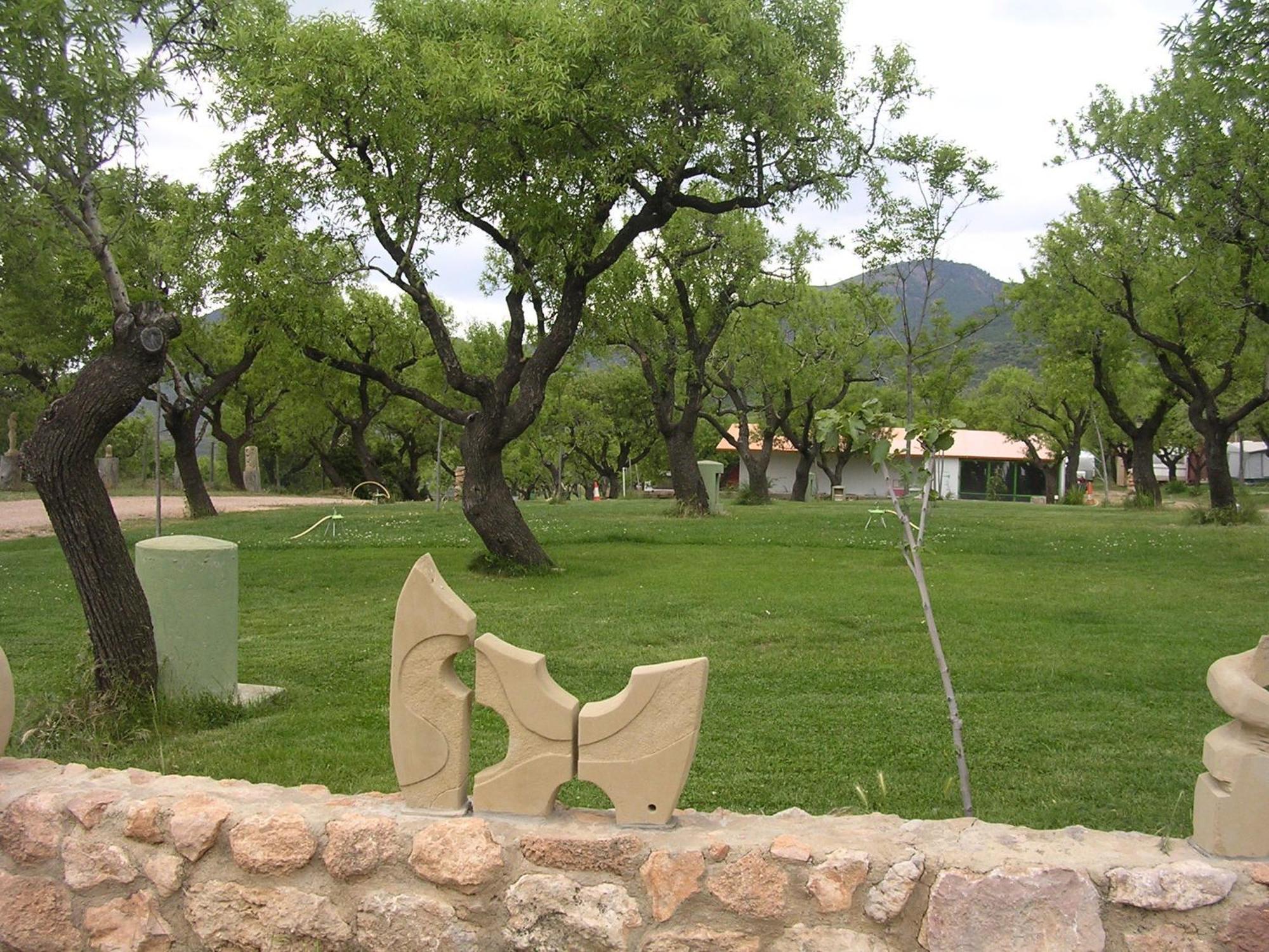 Camping Castillo De Loarre Εξωτερικό φωτογραφία